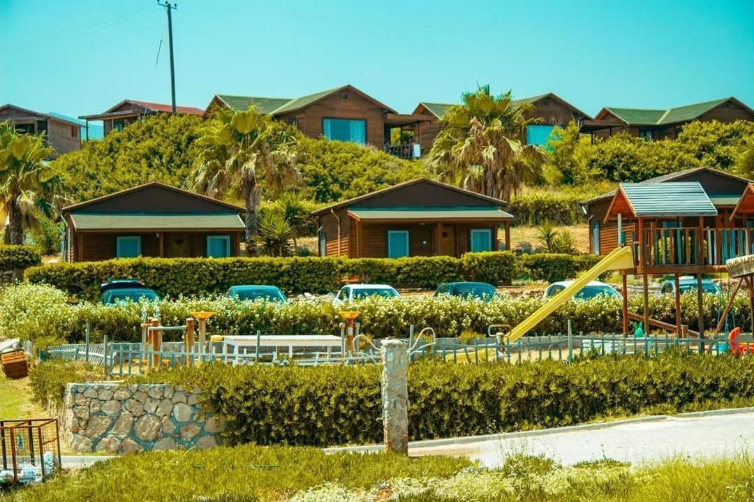 Zambak Holiday Village & Restaurant Superb Seafront Location ! Agios Georgios  Dış mekan fotoğraf