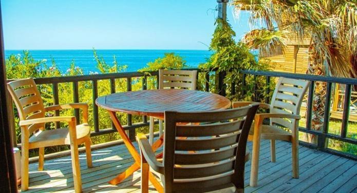 Zambak Holiday Village & Restaurant Superb Seafront Location ! Agios Georgios  Dış mekan fotoğraf